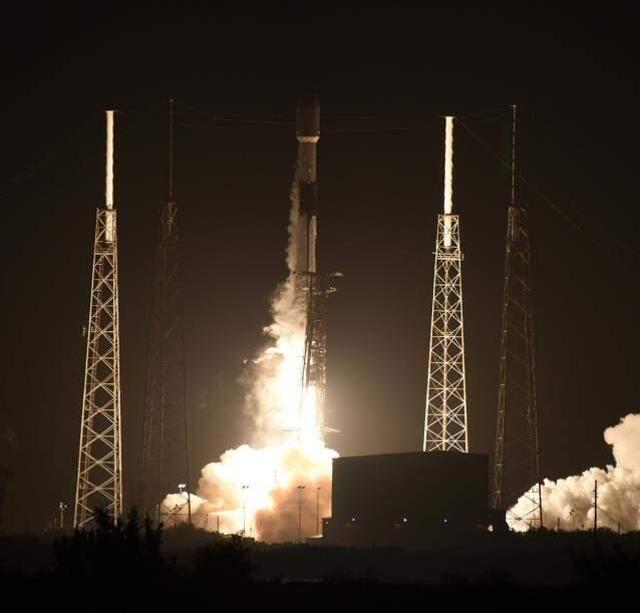 Son Dakika: Türkiye'nin veri kapasitesini 15 kat artıracak Türksat 5B uydusu uzaya fırlatıldı