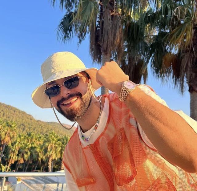 Sefo kimdir? Rapçi Sefo kaç yaşında, nereli, gerçek adı ne? Seyfullah Sağır kimdir? Sefo şarkıları neler? Sefo hayatı ve biyografisi ne?