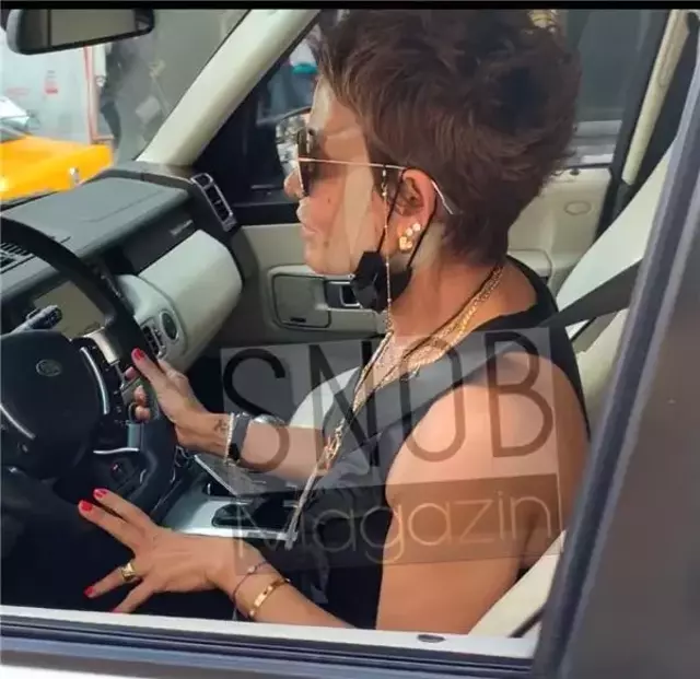 Serap Paköz'ün heyecanlı bekleyişi! Fransız askısı yaptırmasından sonra ilk kez görüntülendi