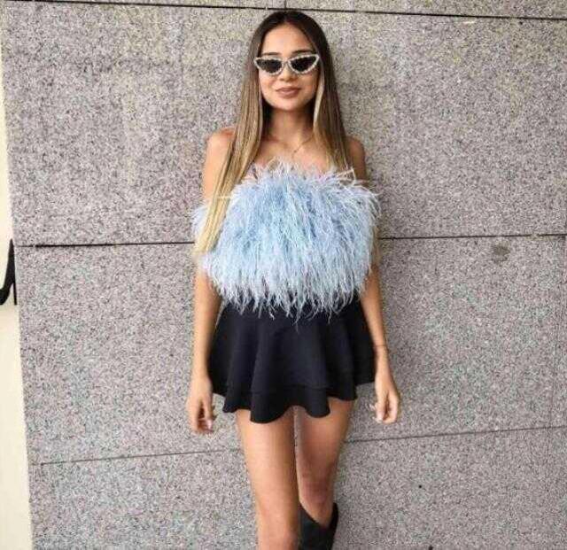 Müstehcen fotoğrafları paylaştığı gerekçesiyle yargılanan Merve Taşkın, duruşmaya mini etekle geldi