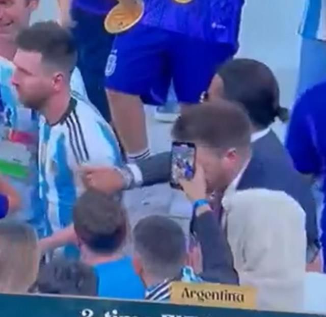 Nusret ne yaptı? Nusret Dünya Kupası olayı nedir? Nusret Messi olayı!