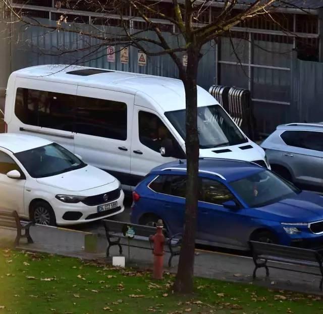 چهرههای مشهور در سازمان پزشکی قانونی نمونه خون و مو دادند