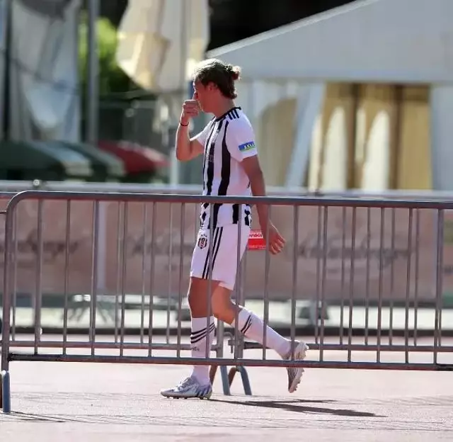 Beşiktaş'ta Serdar Saatçı kadro dışı bırakıldı