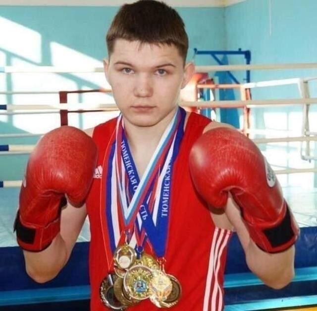 Arkadaşını öldüren ayıyla dövüşen Rus boksör, yaşam mücadelesi veriyor