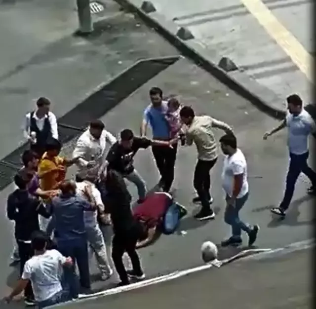 Cumhurbaşkanı Erdoğan'a ve çevredekilere hakaret eden iki şahıs tutuklandı