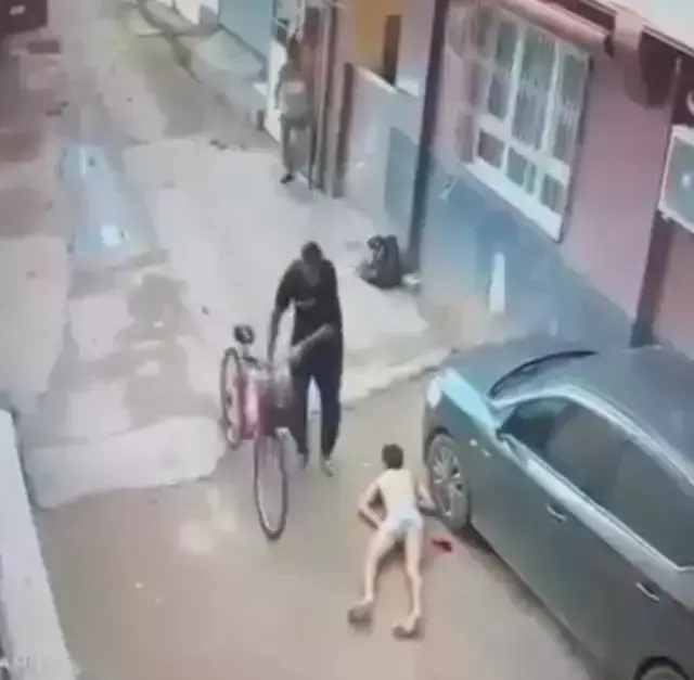 İç çamaşırı ile kaçarken öldürülen Baran'ın babasından olayın seyrini değiştirecek sözler