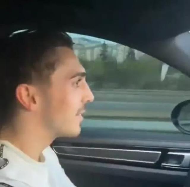 Abdülkadir Ömür büyük tehlike yaşattı! Trabzonsporlu yıldızın trafikteki hareketlerine tepki yağdı