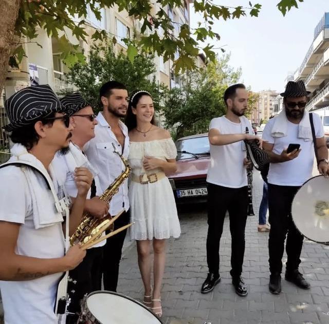 Berk Oktay evlendi mi? Berk Oktay Yıldız Çağrı Atiksoy düğünü ne zaman?