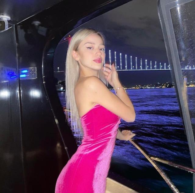 Doya Doya Moda Elif kimdir? Doya Doya Moda Elif Instagram hesabı! Doya Doya Moda Elif Baylan kaç yaşında, nereli?