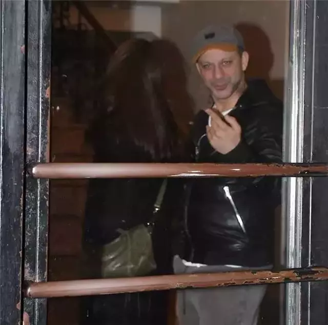 Rıza Kocaoğlu, yeni sevgilisiyle ilk kez Cihangir'de görüntülendi