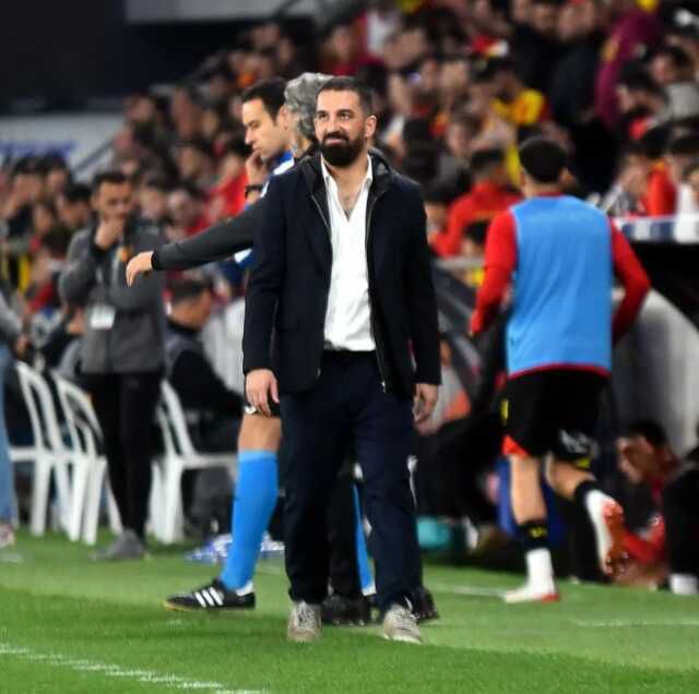 A Milli Takım'dan Eyüpspor'a! Arda Turan ayağının tozuyla ilk transferini yaptı