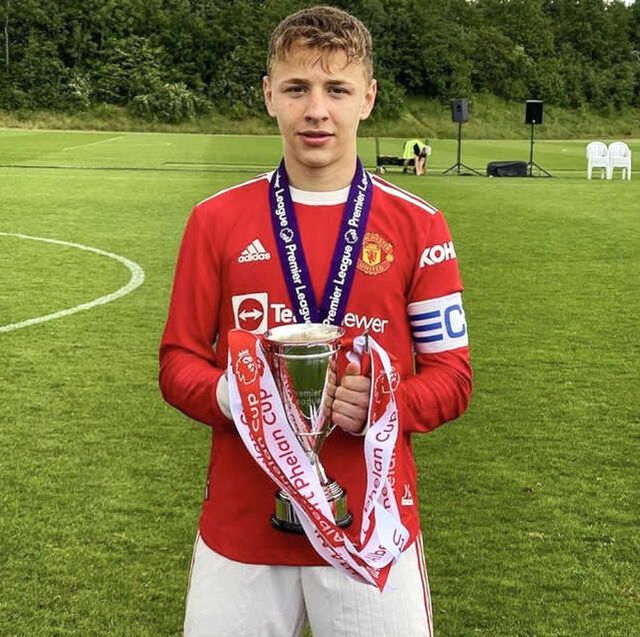 Manchester United'ın genç yıldızı Amir Ibragimov'un Kur'an okuduğu anlar büyük ilgi gördü