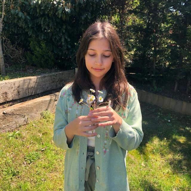 Okan Bayülgen'in gözlerden uzak büyüttüğü kızı İstanbul, genç kız oldu