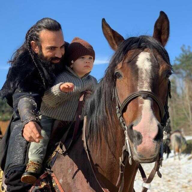 Nilüfer Gürbüz ve Buğra Gülsoy ayrıldı mı? Buğra Gülsoy ve Nilüfer Gürbüz boşanıyor mu, neden ayrılıyor?