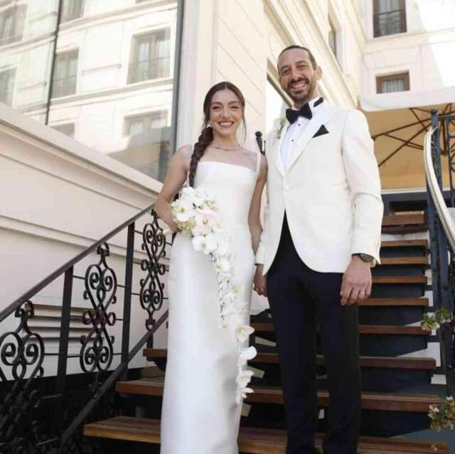 Oyuncu Merve Dizdar ve Cihan Aygün evlendi