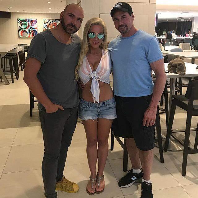 Yetişkin film yıldızını ses kayıtları yaktı! Karısının boynundan tutup, 'Senin hatan' diyerek tecavüz etti