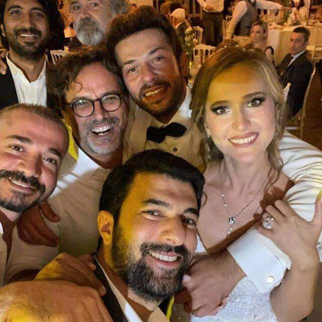 Oya Unustası ile Ahmet Tansu Taşanlar evlendi