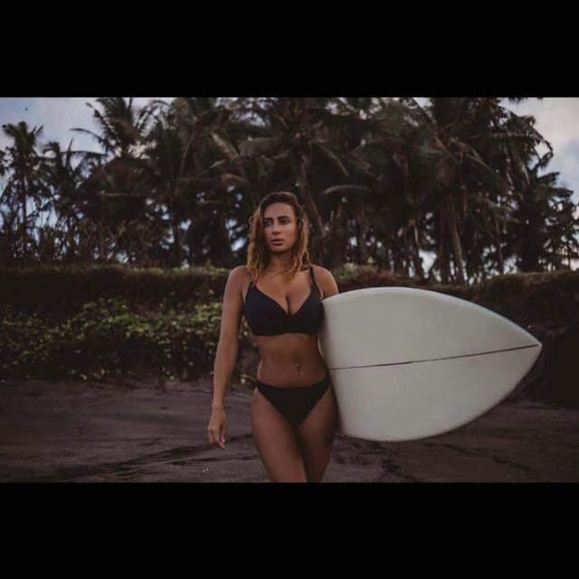 Genç kadın sokakta yatıp kalkıyordu! Tek bir teklifle hayatı değişti, şimdi servet sahibi