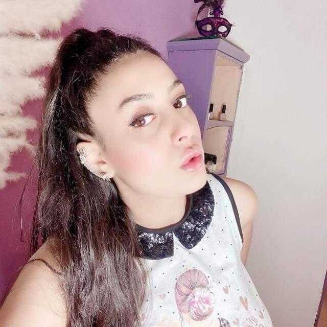 Gelin adayı Solmaz, Seda Sayan'ın konserinde süper minisiyle kalça dansı yaptı