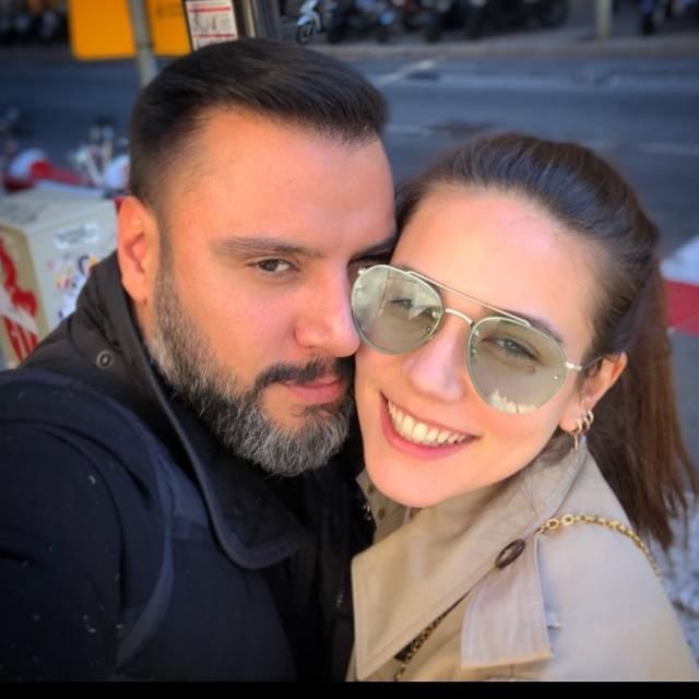 Evliliklerindeki krizi atlatan Alişan ve Buse Varol, el ele görüntülendi