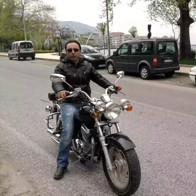 Alkollü koca karısını, arkadaşlarına hakaret ettiği için bıçaklamış