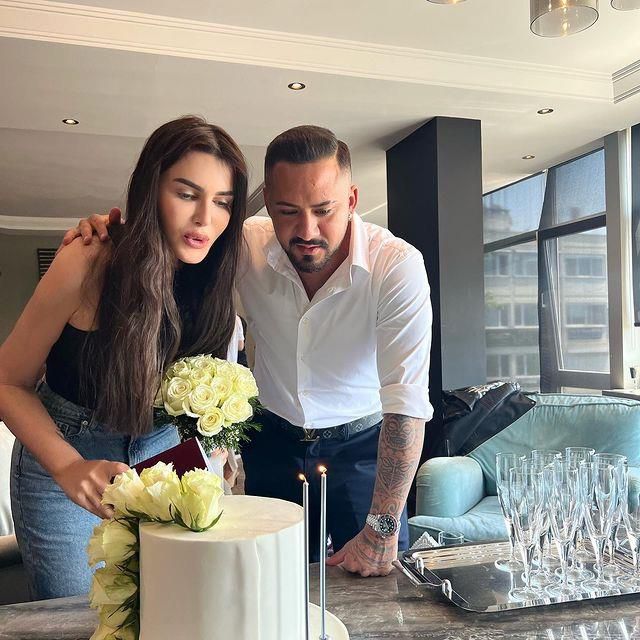 Bikinili videosunu yayınlayan Selin Ciğerci'ye Gökhan Çıra'dan yorum: Saçından ayağına kadar benim