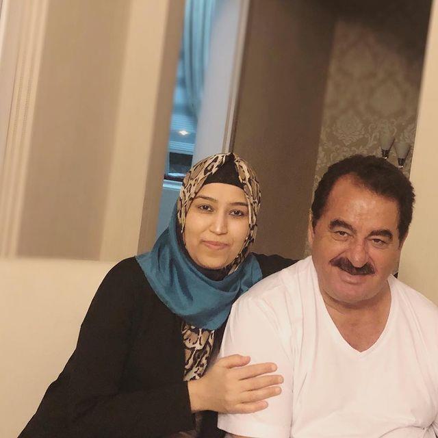 İbrahim Tatlıses'in gözlerden uzak büyüttüğü torunu Berfin, dedesine benzerliğiyle dikkat çekiyor