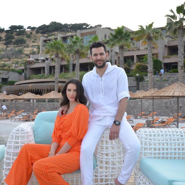 Murat Yıldırım ve İman Elbani çifti bebek bekliyor