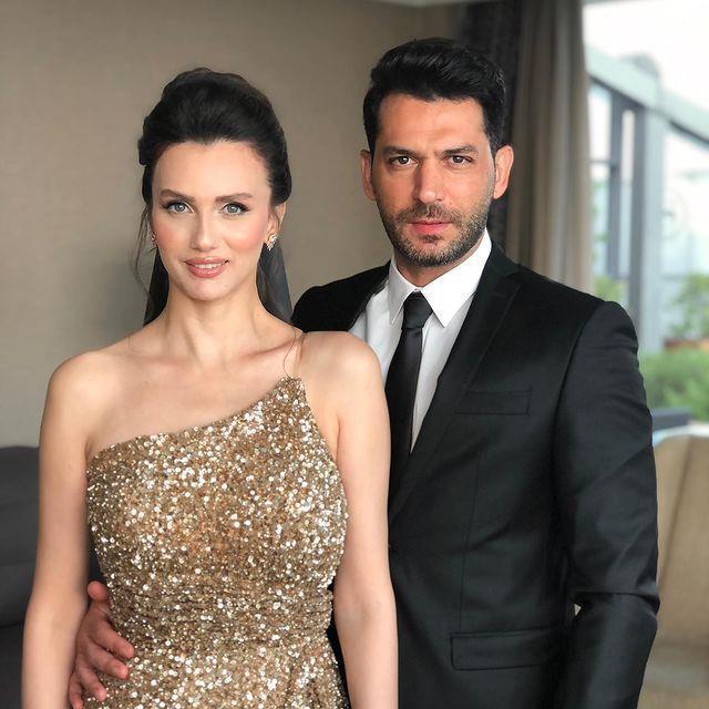 Murat Yıldırım ve İman Elbani çifti bebek bekliyor