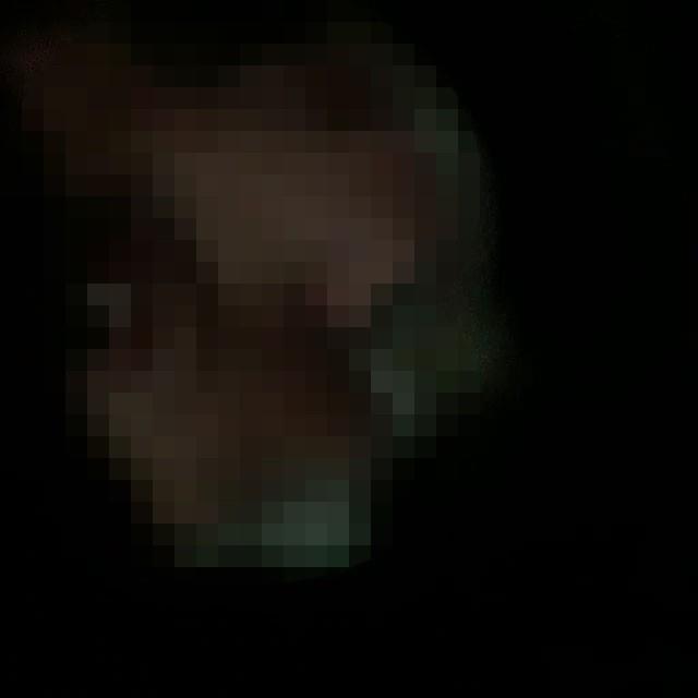 Mide bulandıran olay kamerada! 70 yaşındaki adam, tuvaletteki kırıklardan çocukları izlerken yakalandı