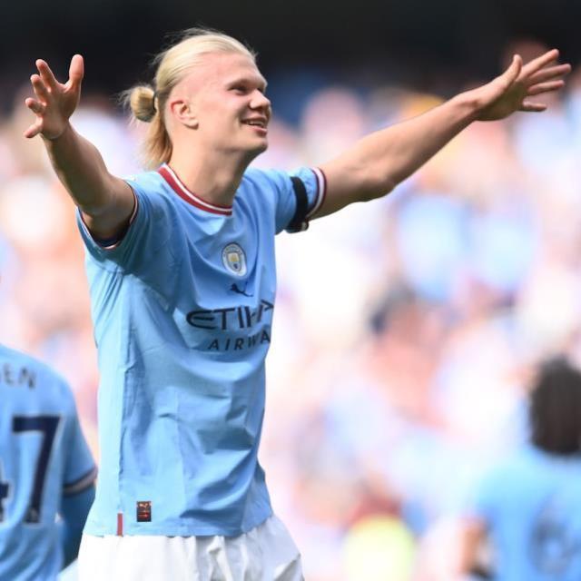 Bu rekoru daha kimse kıramaz! Manchester United'ı yok eden Haaland, tarihte bir ilki başardı