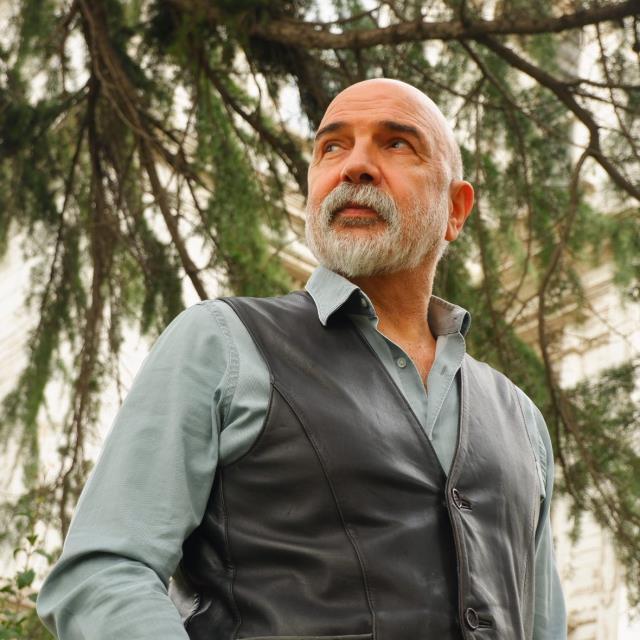 Usta oyuncu Altan Gördüm, yıllar sonra itiraf etti: Kanseri yendim, bana Vahide Perçin baktı