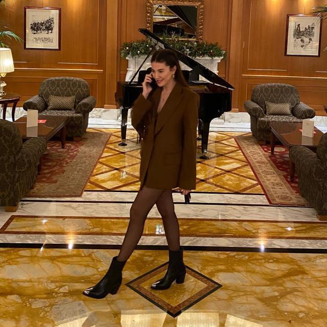 Kıvanç Tatlıtuğ'dan eşi Başak Dizer'in paylaşımına romantik yorum: Durmadan seni konuşabilirim