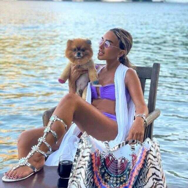 Köpeğini tedavi ettiren Seren Serengil, ödediği ücretlere sitem etti