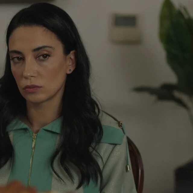 Kızılcık Şerbeti'nin Nursema'sından iddialı poz! Hayranları güzel oyuncuyu yere göğe sığdıramadı