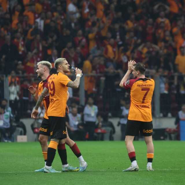 Son Dakika: Süper Lig'in 2'inci haftasında Galatasaray, Trabzonspor'u 2-0 mağlup etti