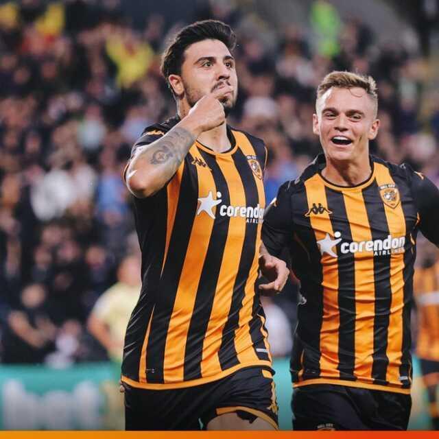 İngiltere'de Ozan Tufan fırtınası! Gol krallığında zirveye oturdu