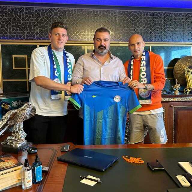 Durdu durdu turnayı gözünden vurdu! Çaykur Rizespor, iki yıldıza formayı giydirdi, biri Premier Lig'den