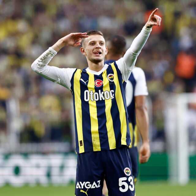 Son Dakika: Kanarya şov devam ediyor! Fenerbahçe, Süper Lig'in 7. haftasında sahasında Çaykur Rizespor'u 5-0 mağlup etti