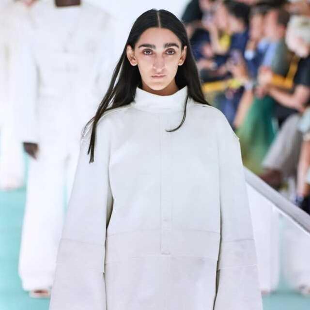 Gucci'nin Ermeni modeli Armine Harutyunyan terör örgütüne katıldı