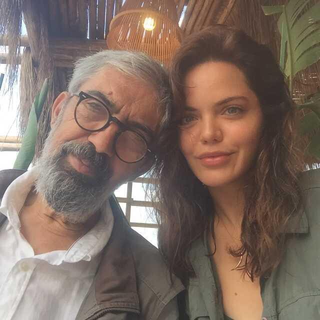 Oyuncu Hilal Altınbilek'in babası hayatını kaybetti