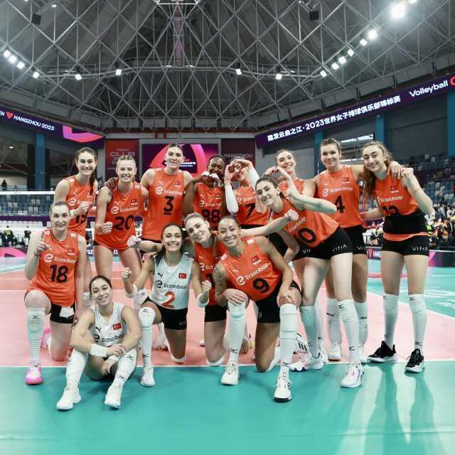 Dünya Kulüpler Şampiyonası'nda bir ilk! İki Türk takımı Eczacıbaşı ve VakıfBank finalde karşılaşacak