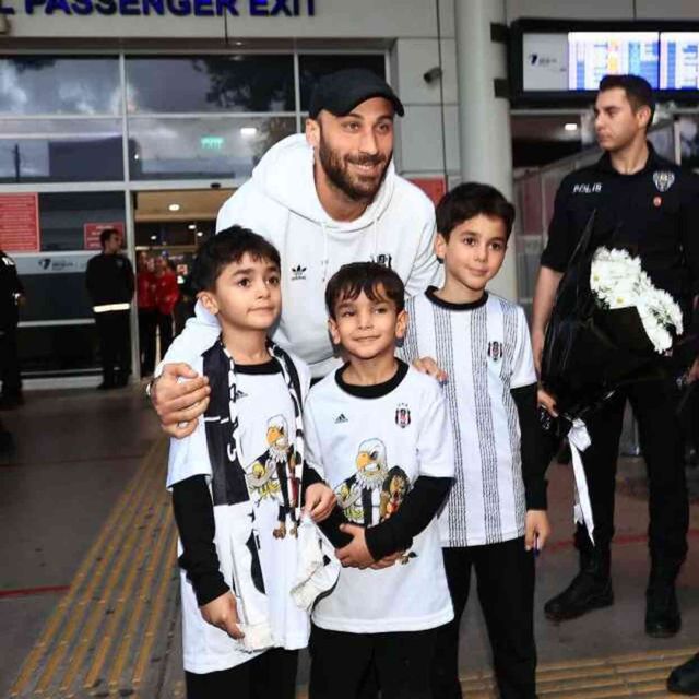 Beşiktaş bu akşam hangi takımla oynayacak? Maç hangi kanalda yayınlanacak?
