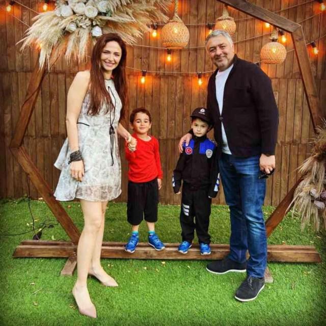 4,5 milyon dolar harcadığı filmi vizyona giremeyen Mustafa Uslu icralık oldu: Ailemle birlikte ülkemden gidiyorum