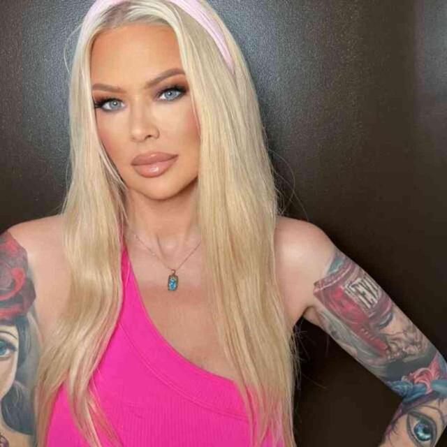 Nadir görülen rahatsızlıkla mücadele eden yetişkin film yıldızı Jenna Jameson, aldığı kilolarla dikkat çekti