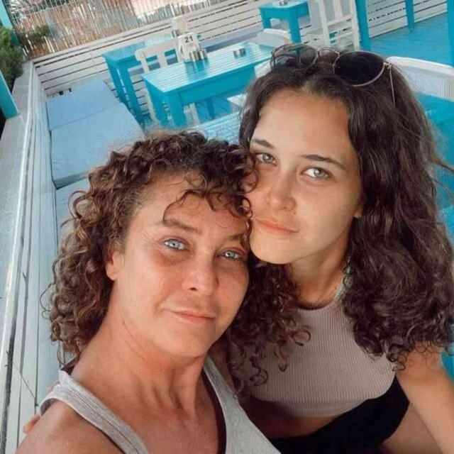 Oyuncu İpek Tenolcay'dan evlilik itirafı: Boşanacağımızı anlayınca hamle yapıp hamile kaldım