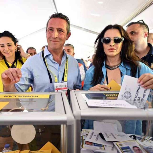 Fenerbahçe başkanlık seçiminde oy kullanma işlemi sona erdi