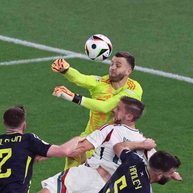 EURO 2024'te korkutan anlar! Macar futbolcu baygınlık geçirdi