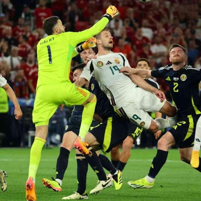 Yere yığılıp kalmıştı! Baygınlık geçiren Barnabas Varga'nın sağlık durumu hakkında açıklama var