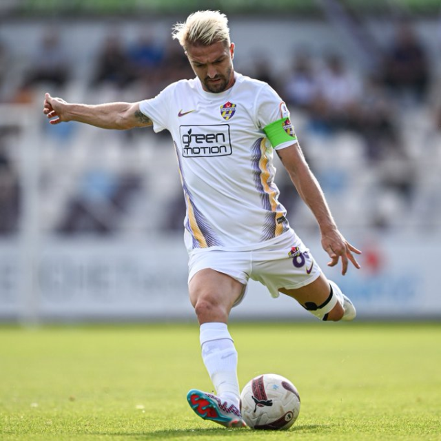 Süper Lig'in olay adamı, futbolu mu bıraktı? Tartışmalara noktayı koydu